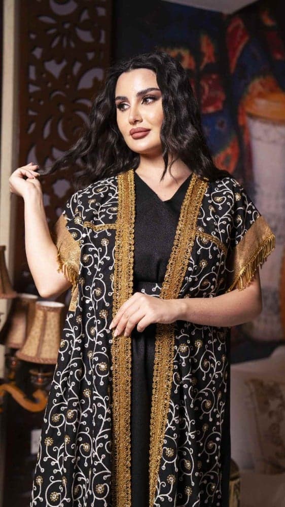 جلابية مطررزه قطعتين