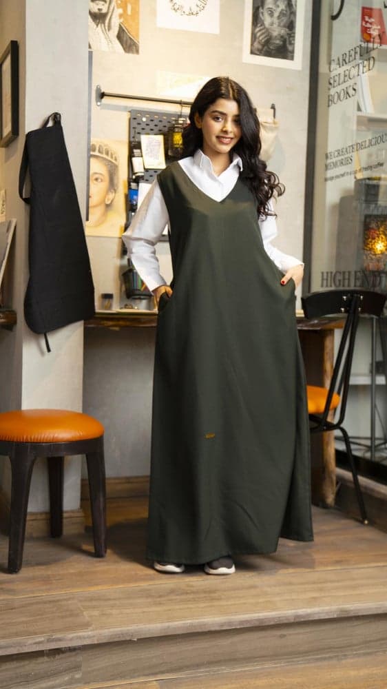 مريول متوسط زيتي شيال مع قميص