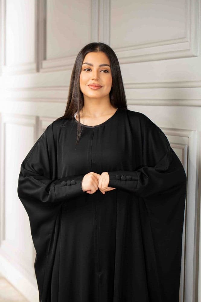 عباية بشت مفتوحة بأكمام أزره