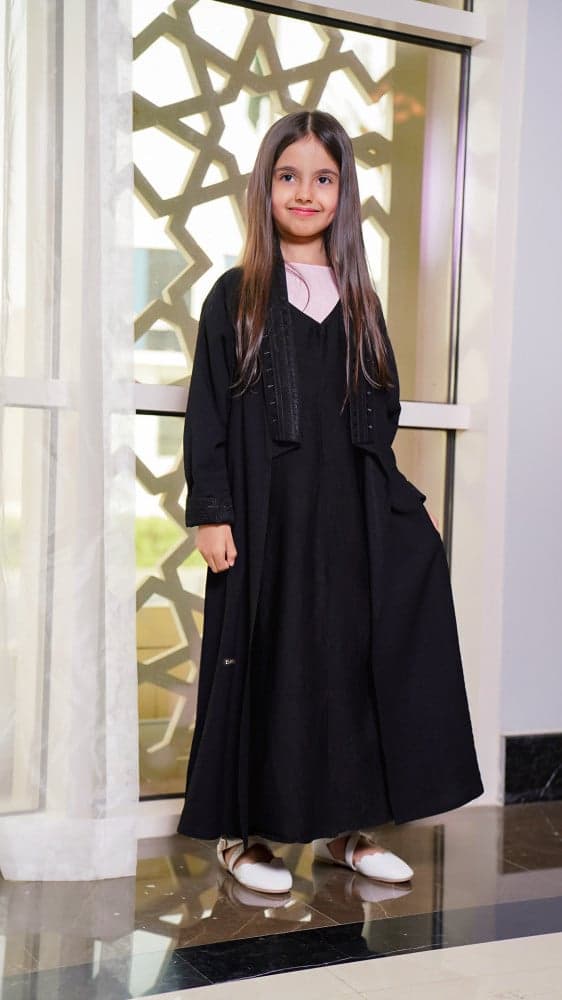 عباية فستان مشبوك