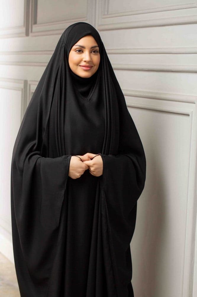 عباية رأس بخيط على الاصبع