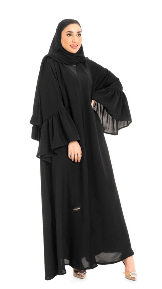 عباية سوداء باكمام كلوش