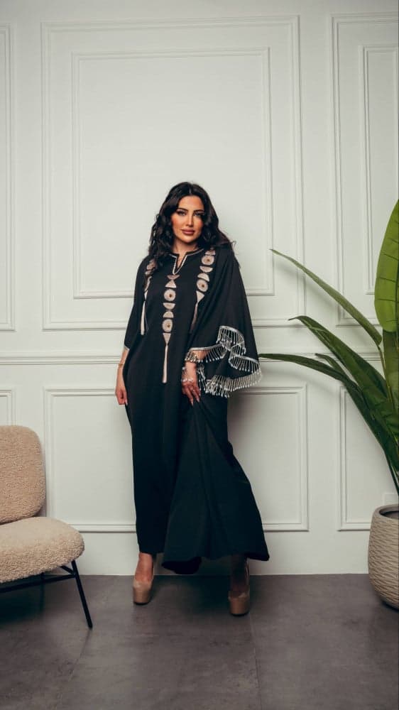 جلابية سوداء مع شك كريستال فخمة