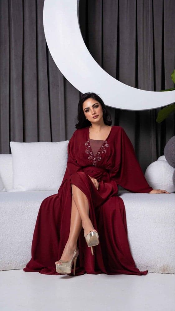 جلابية بتصميم فستان