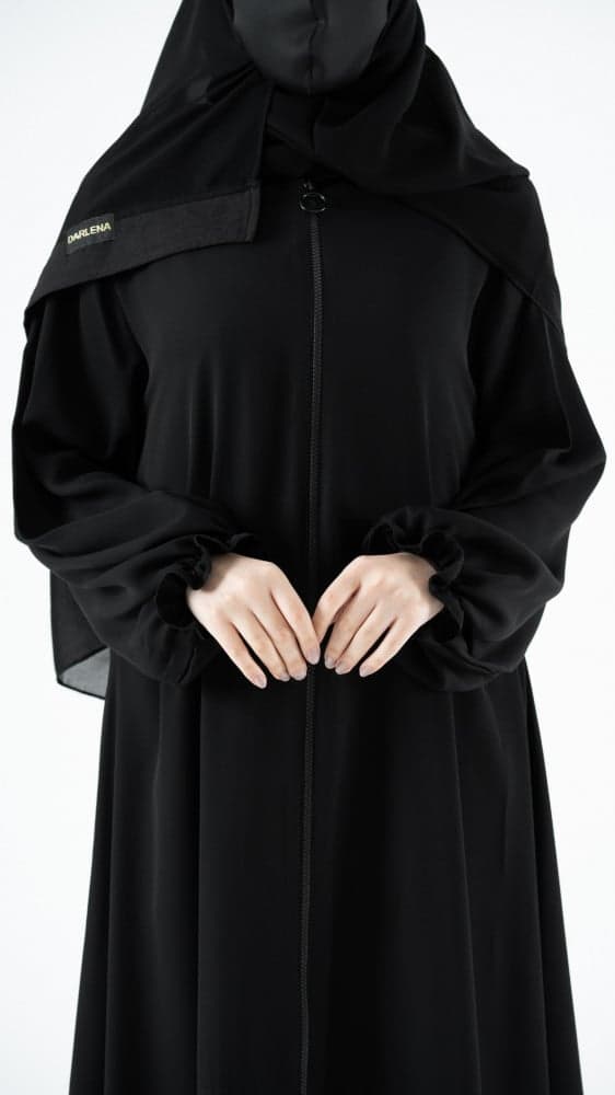 عباية بسحاب اسود وكم مزموم