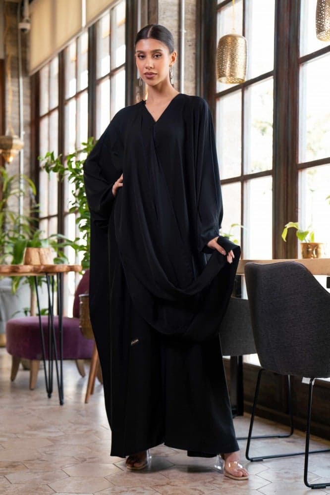 عباية بشت بقصة مميزة