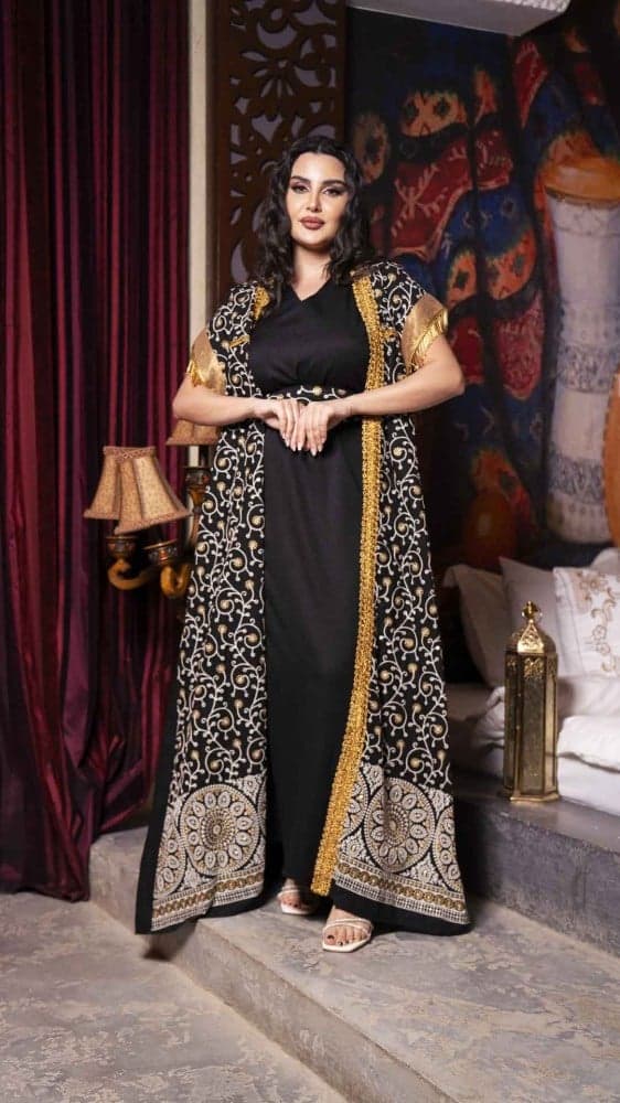 جلابية مطرزه قطعتين