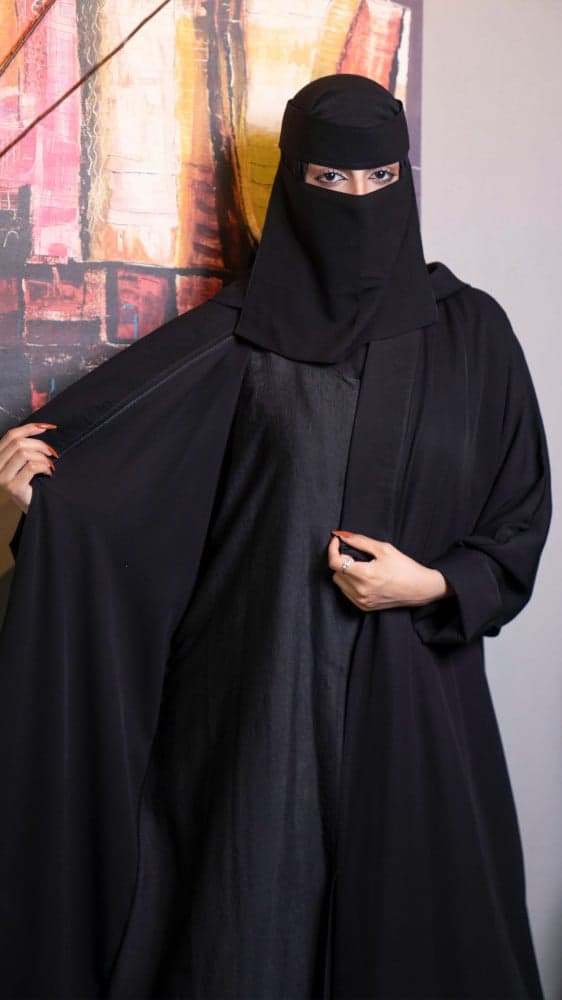 عباية بفستان متصل