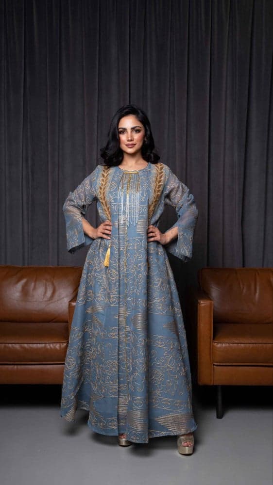 جلابية مطرزة بالكامل