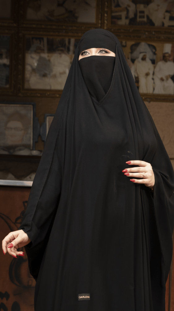 نقاب مناسب للخمار