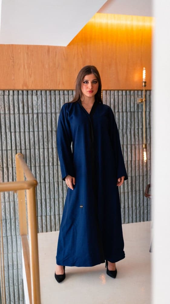 عباية وجهين باللون الاسود والكحلي