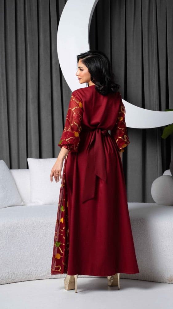 جلابية احمر بنقوش