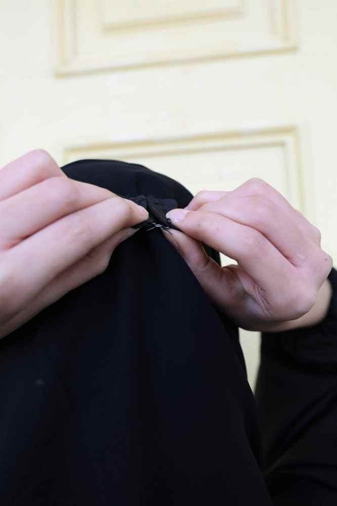 نقاب مشبك مبطن بحرير