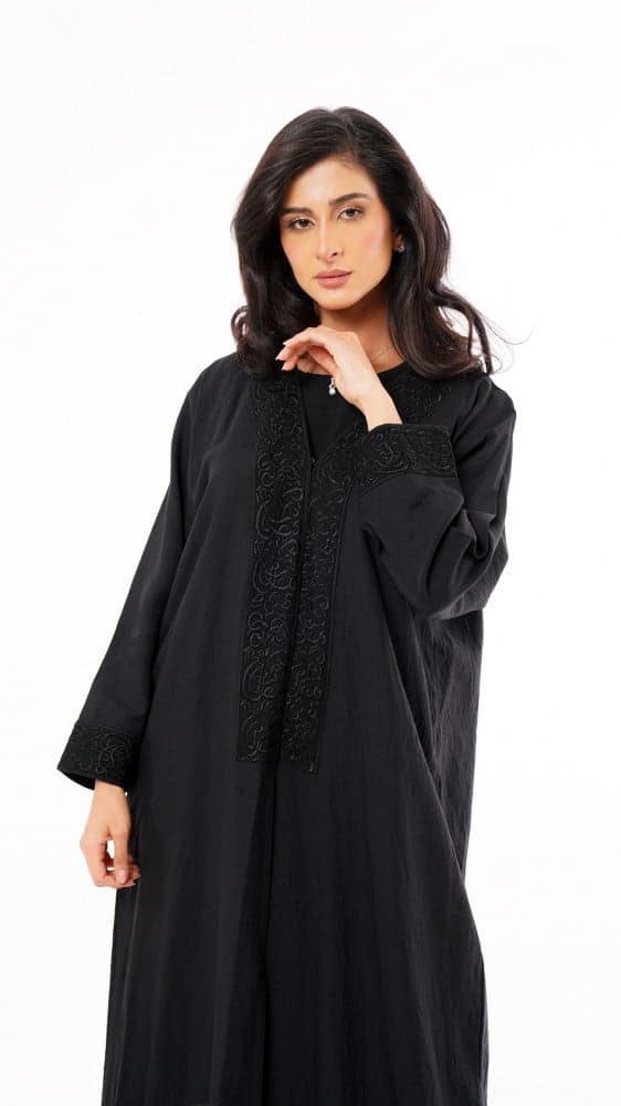 عباية بنقش عربي من الامام والخلف