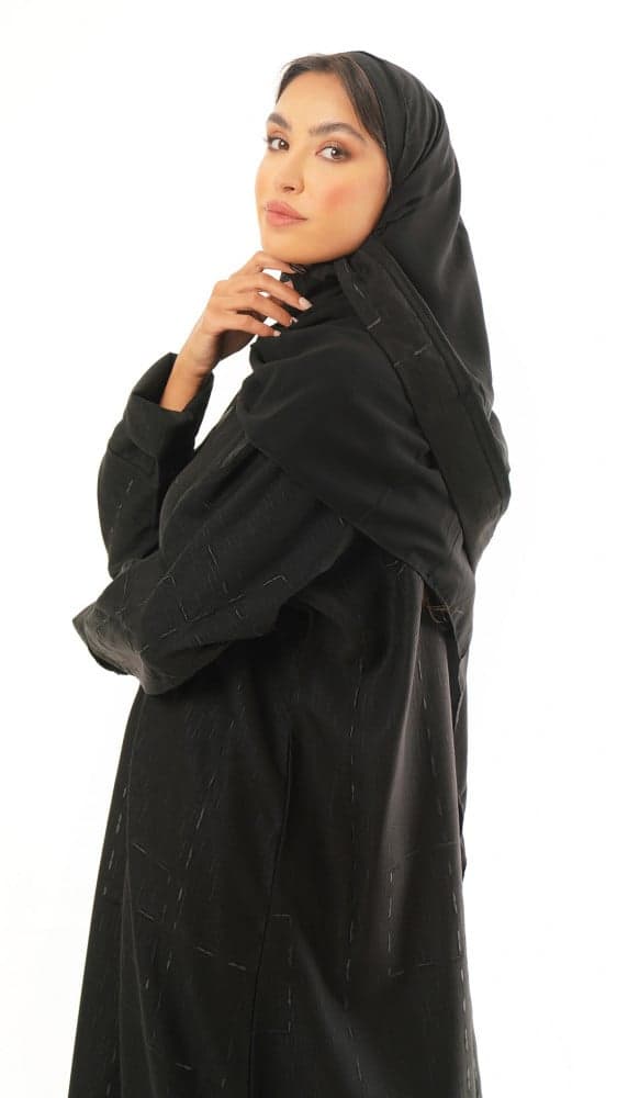 عباية بخطوط مربعات من نفس الخامة