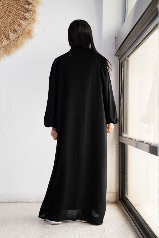 عبايه بكم فرنسي والاكتاف زينت بكسرات