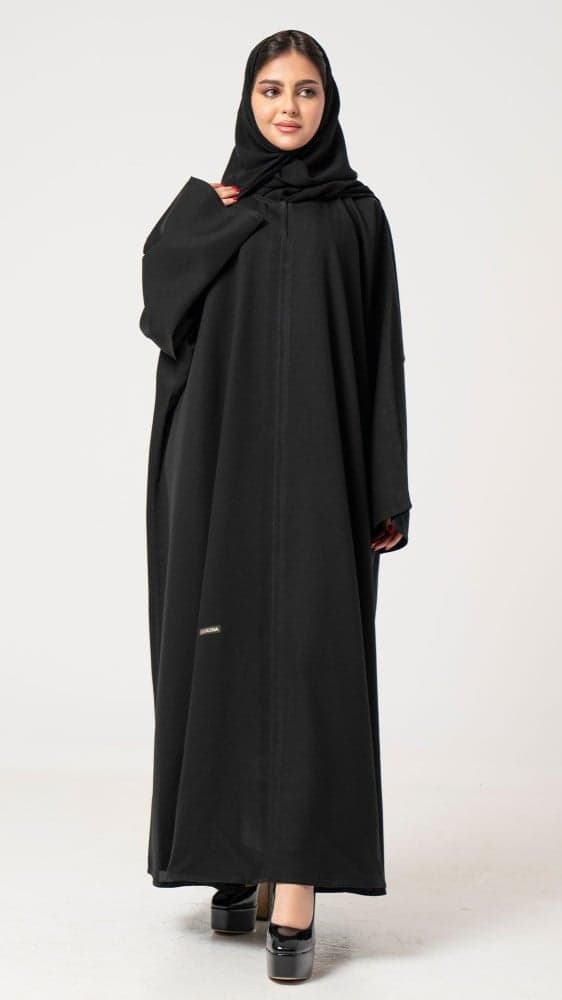 عباية بقصة اكمام مستقيمة