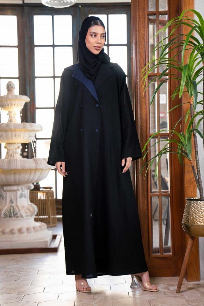 عبايه قصه جاكيت مزينة باللون النيلي