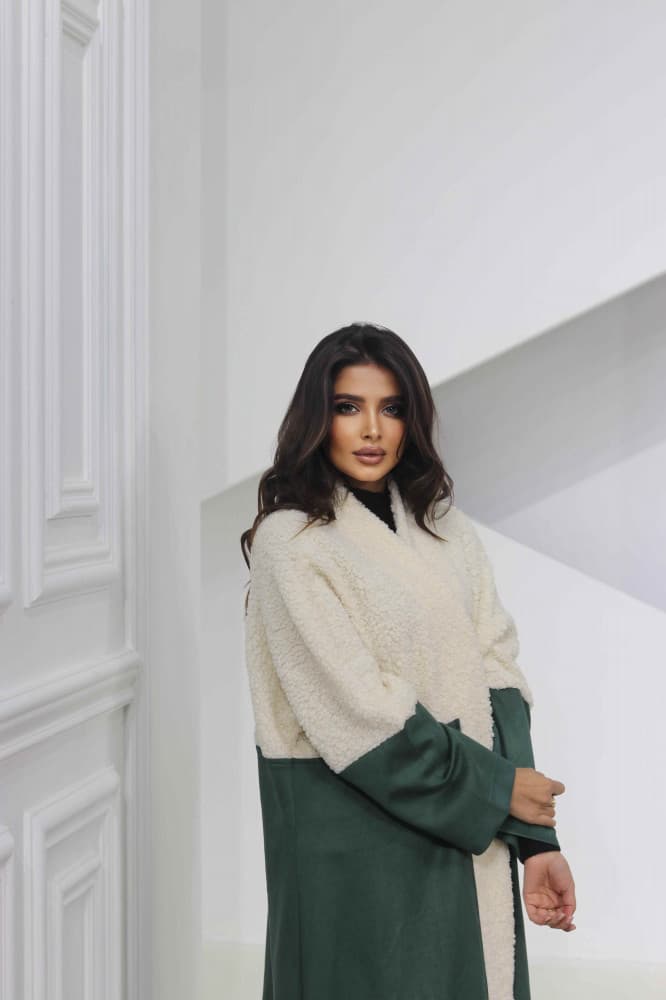 جاكيت بخامتين زيتي وبيج