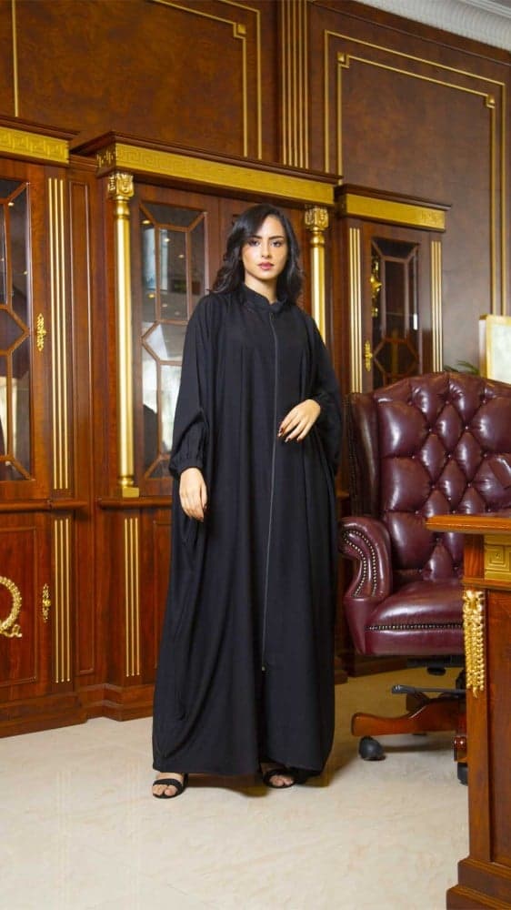 عباية بسحاب وباكمام مطاط