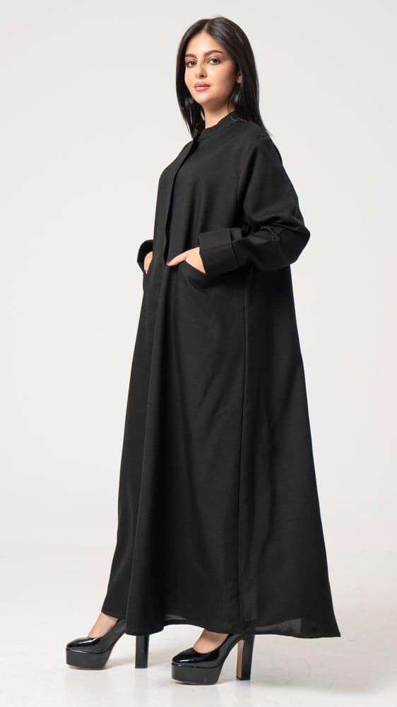 عباية مقفلة بسحاب مخفي وجيوب