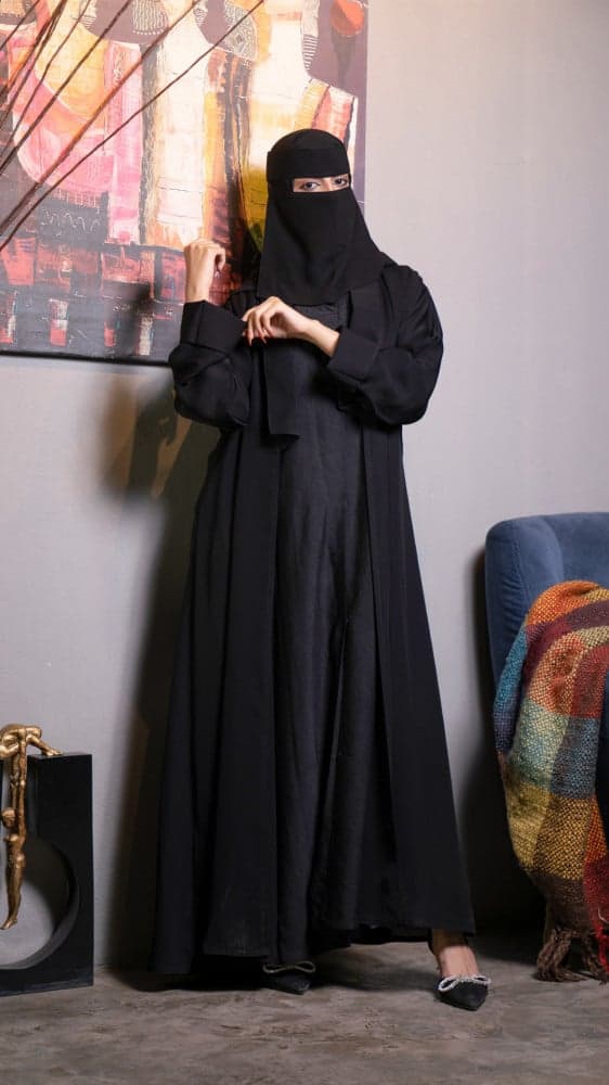 عباية بفستان متصل