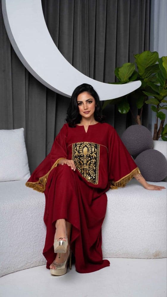 جلابية احمر باكمام فخمة