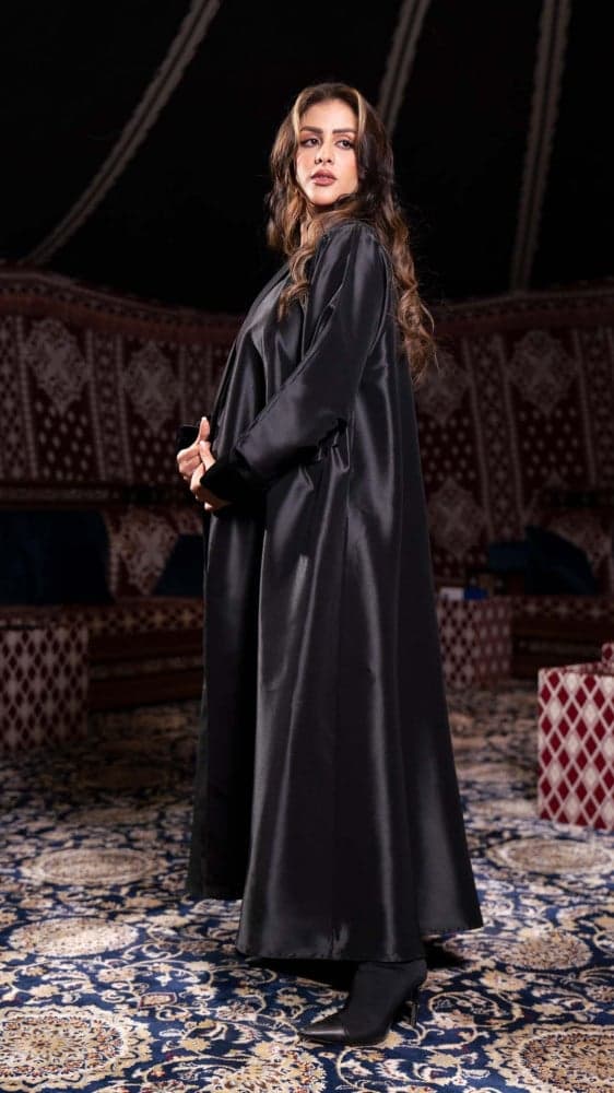 عباية شتوية ياقة ومعصم قطيف