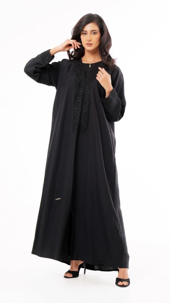 عباية بنقش عربي من الامام والخلف