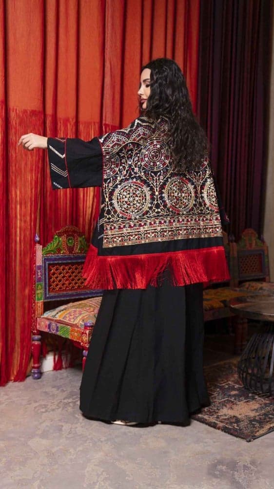 جلابية مع جاكيت