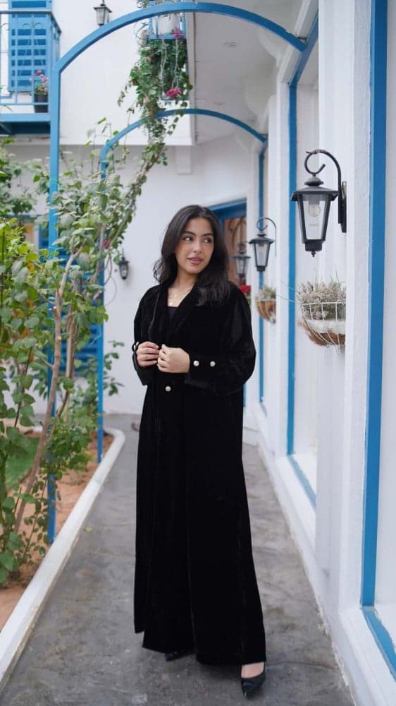 عباية شتوية رسمية مخمل