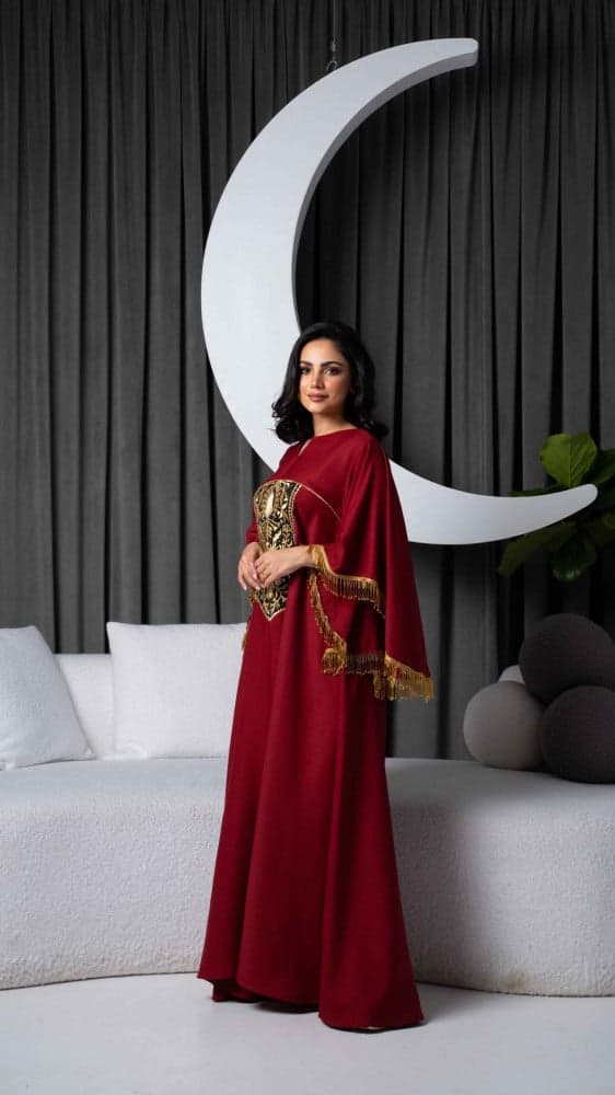 جلابية احمر باكمام فخمة