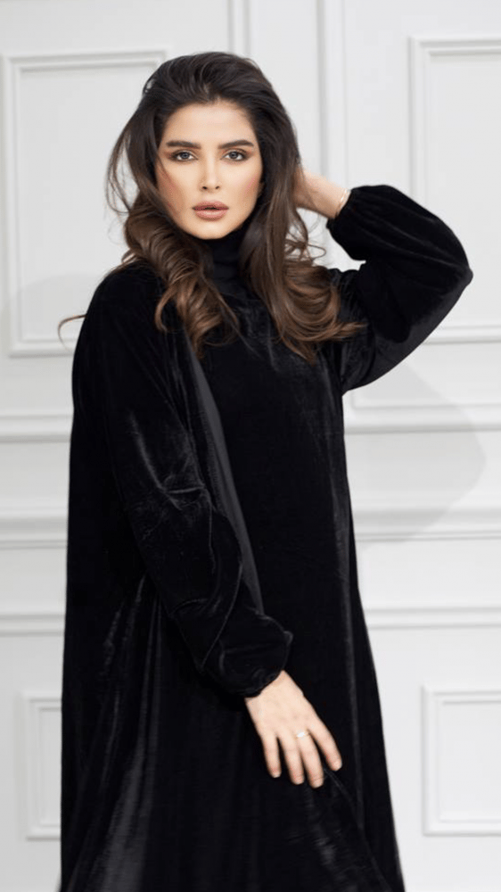 عباية شتوية قطيف مع فستان