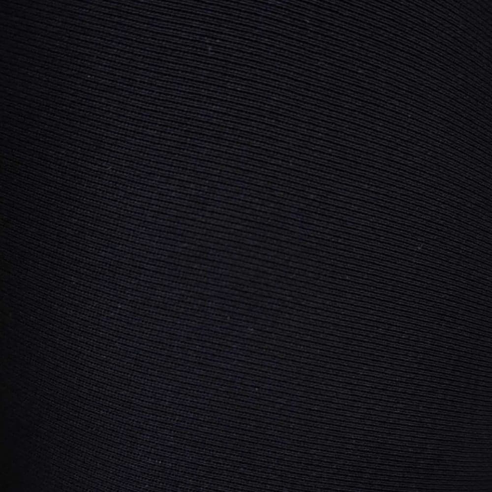 عباية بجيوب عملية وفضفاضة