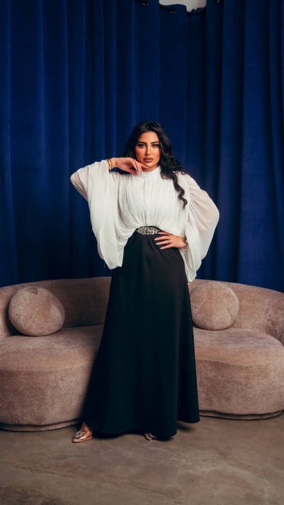 فستان فخم  ابيض واسود