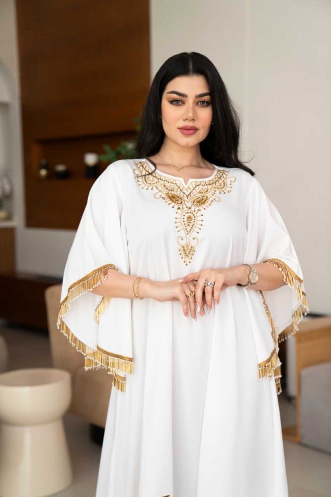 جلابية باكمام مزينة بكلفة