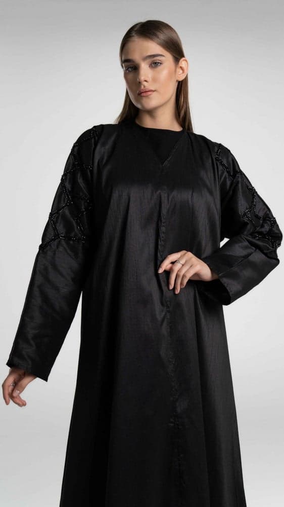 عباية بشك على الاكتاف