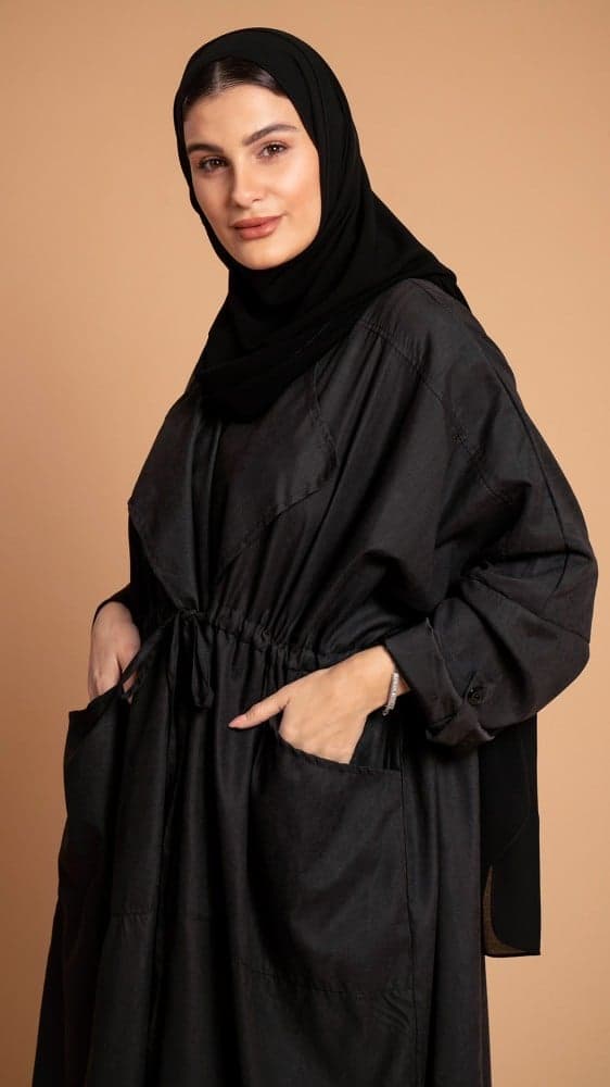 عباية بجيوب وربطه زم على الخصر