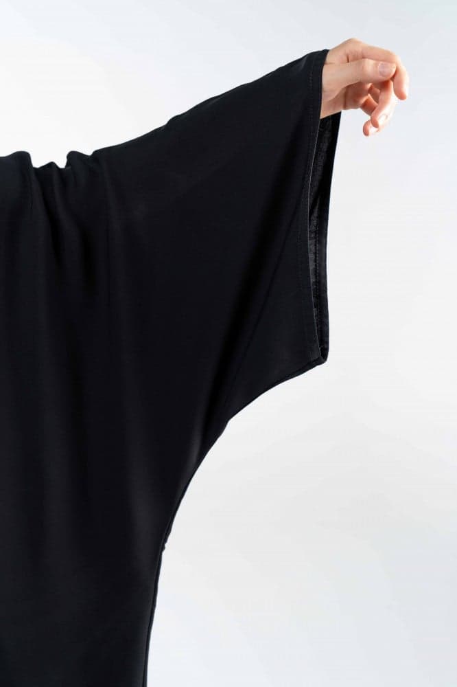 عباية طقطق بقصة منحنية