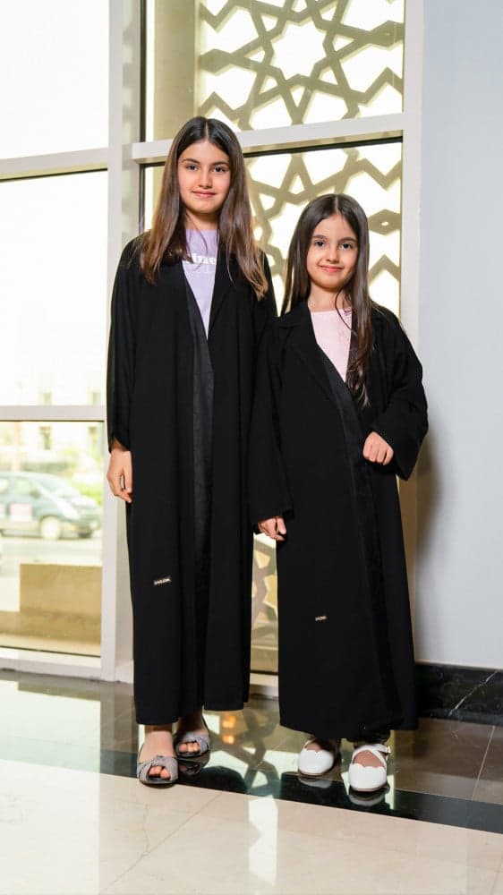 عباية ياقه رسميه مفتوحة