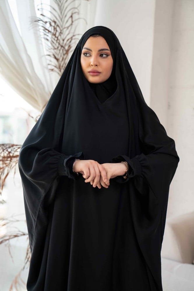 عباية راس زم بكشكشة ناعمة