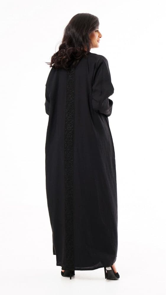 عباية بنقش عربي من الامام والخلف