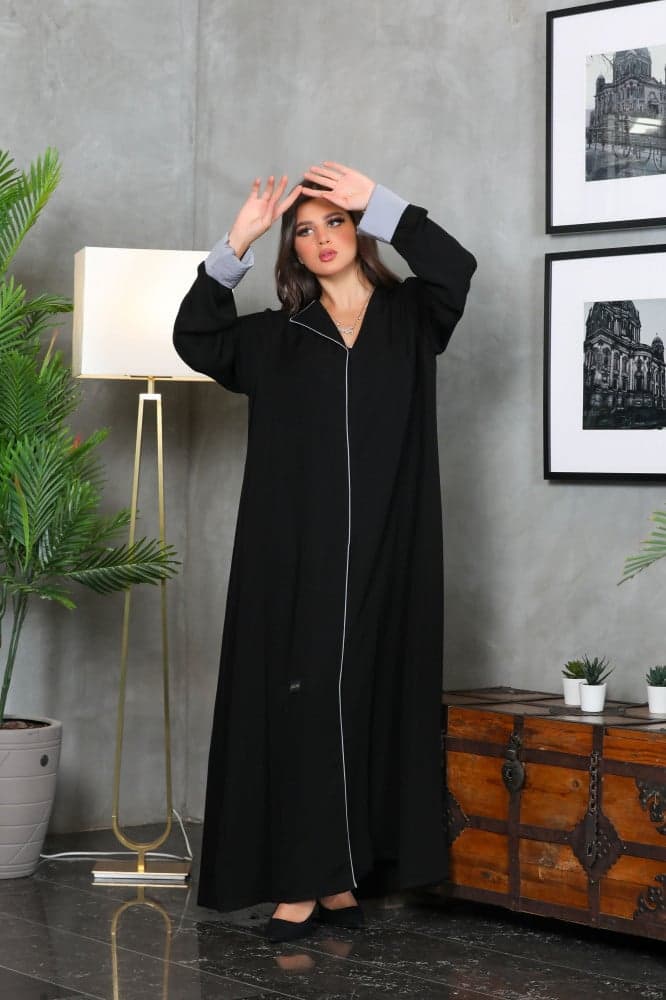 عبايه رسمية بكم فضي