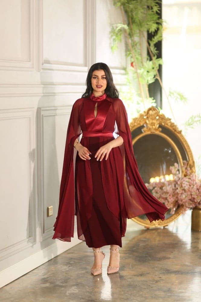 فستان سهرة عنابي