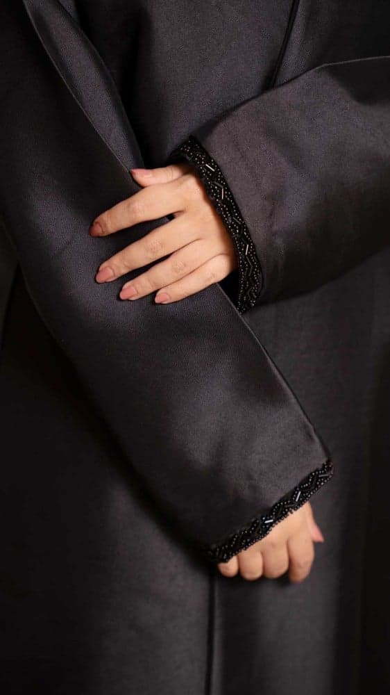 عباية باكمام تتغير بطقطق