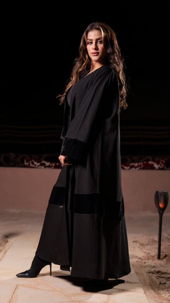 عبايات شتوية بشت مزينه بقطيف