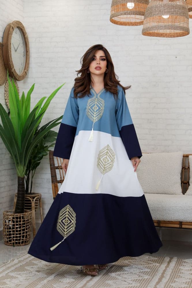 جلابية بألوان مطرزة بذهبي