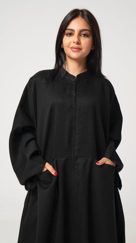 عباية فضفاضه بجيوب أماميه