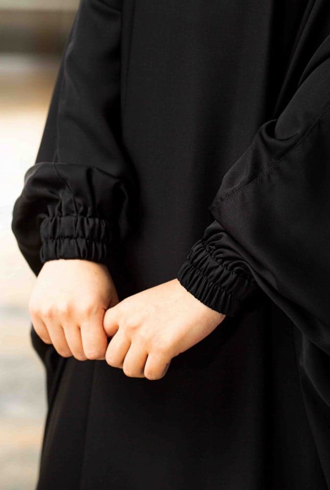 عباية بشت بكم مزموم