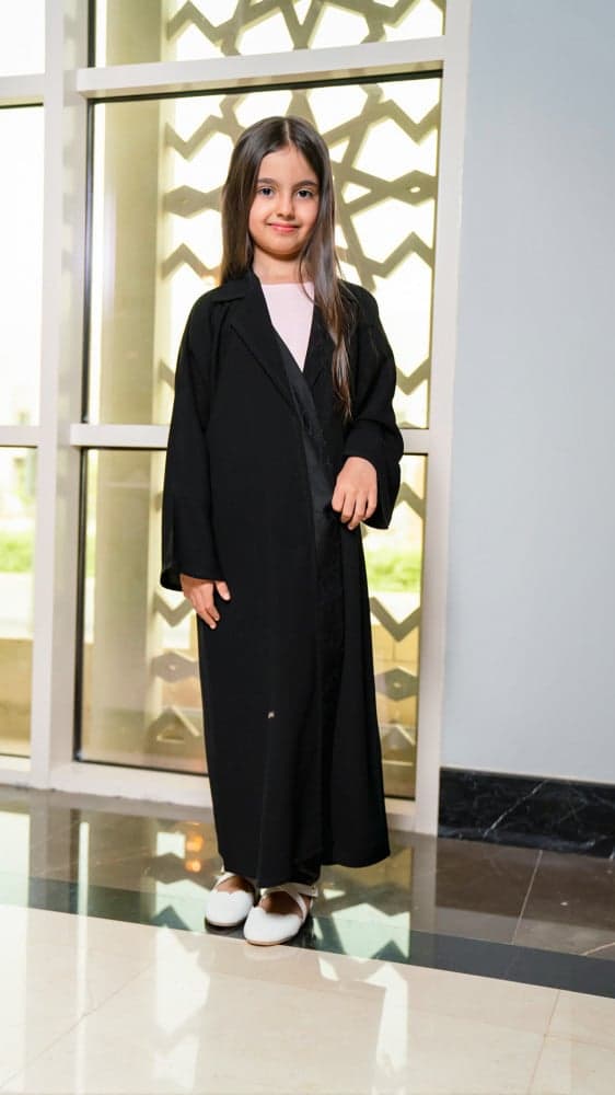 عباية ياقه رسميه مفتوحة